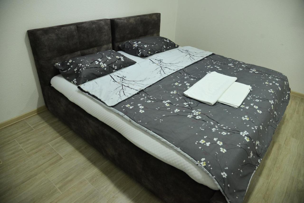 Binta Hostel Vranje Exteriör bild